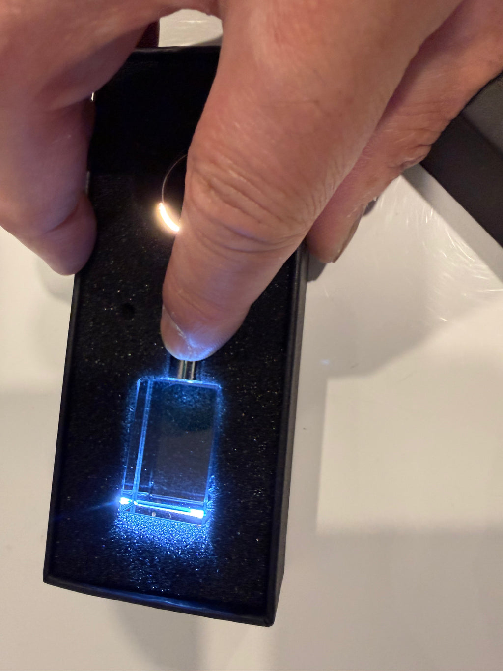Custom 3D Crystal Keychain (LED Light Up)