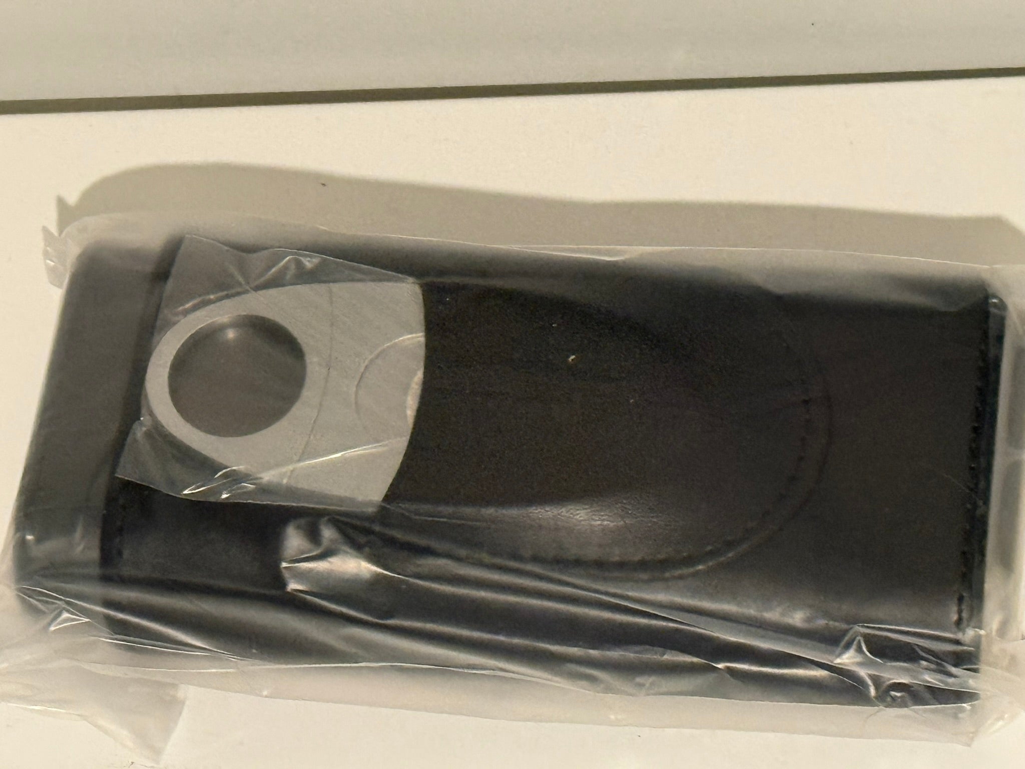 The UV Flex Custom Leather 3-Finger Cigar Case & Cutter